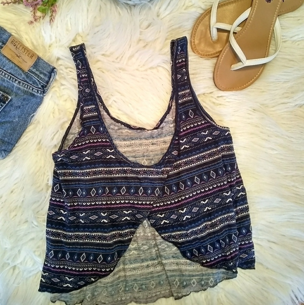 Forever 21 Blue Patterned Crop Tank Top‎ - Picture 4 of 4